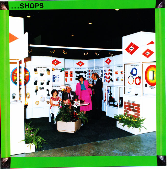 quadro-story-1980s-frame-constructions-fair-stand