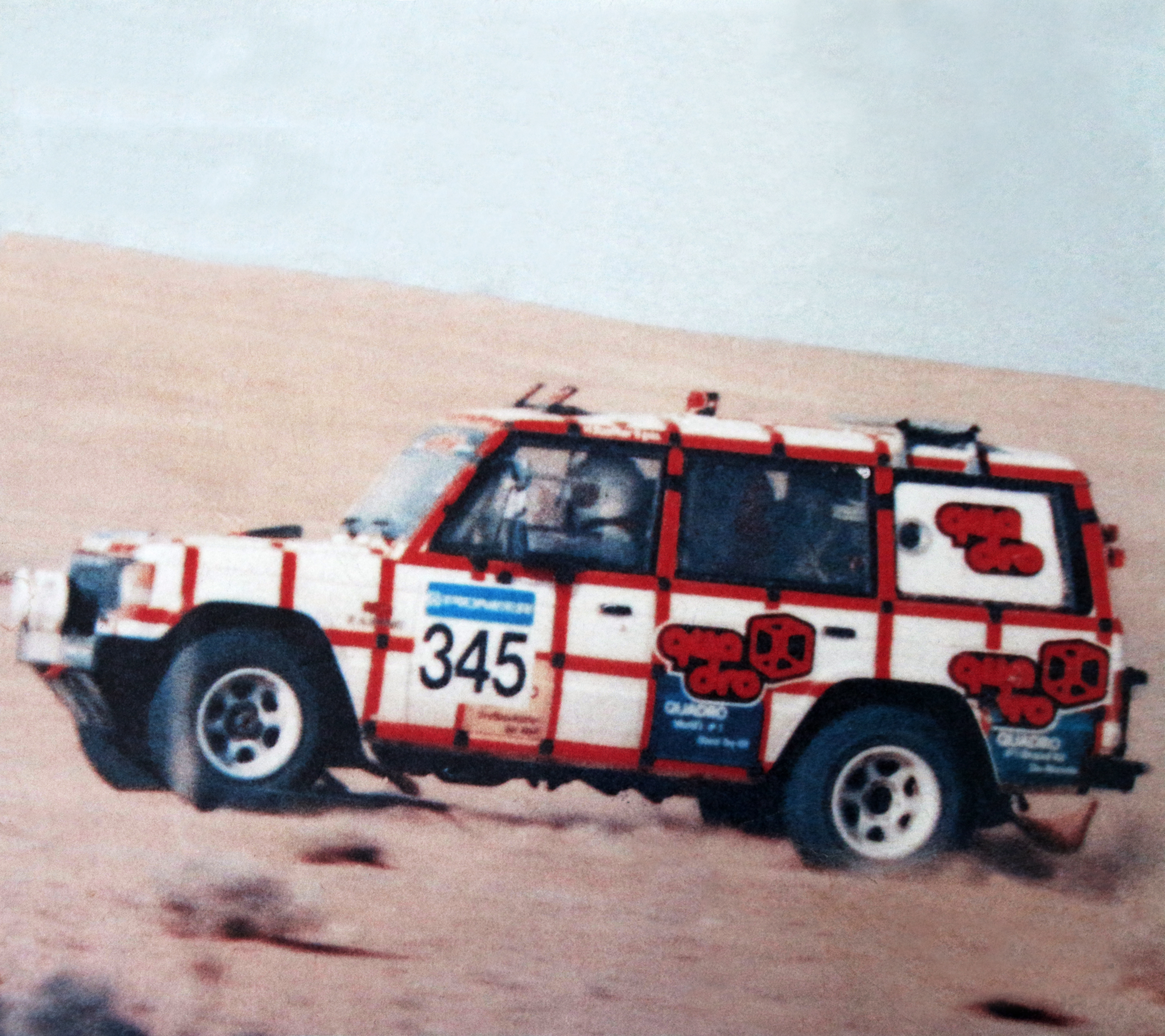 quadro-story-1990s-paris-dakar