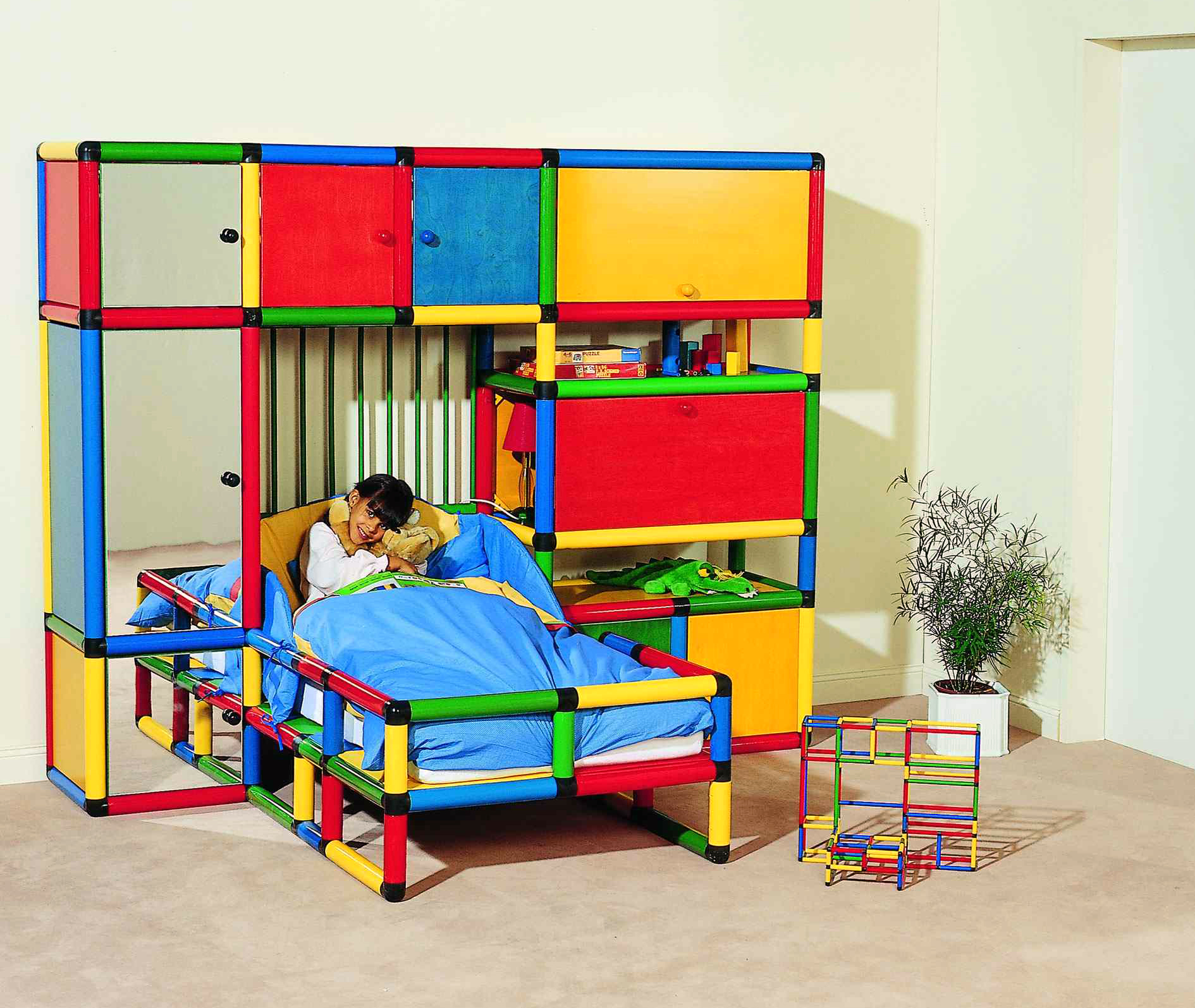 quadro-story-1998-bedroom-furniture-2