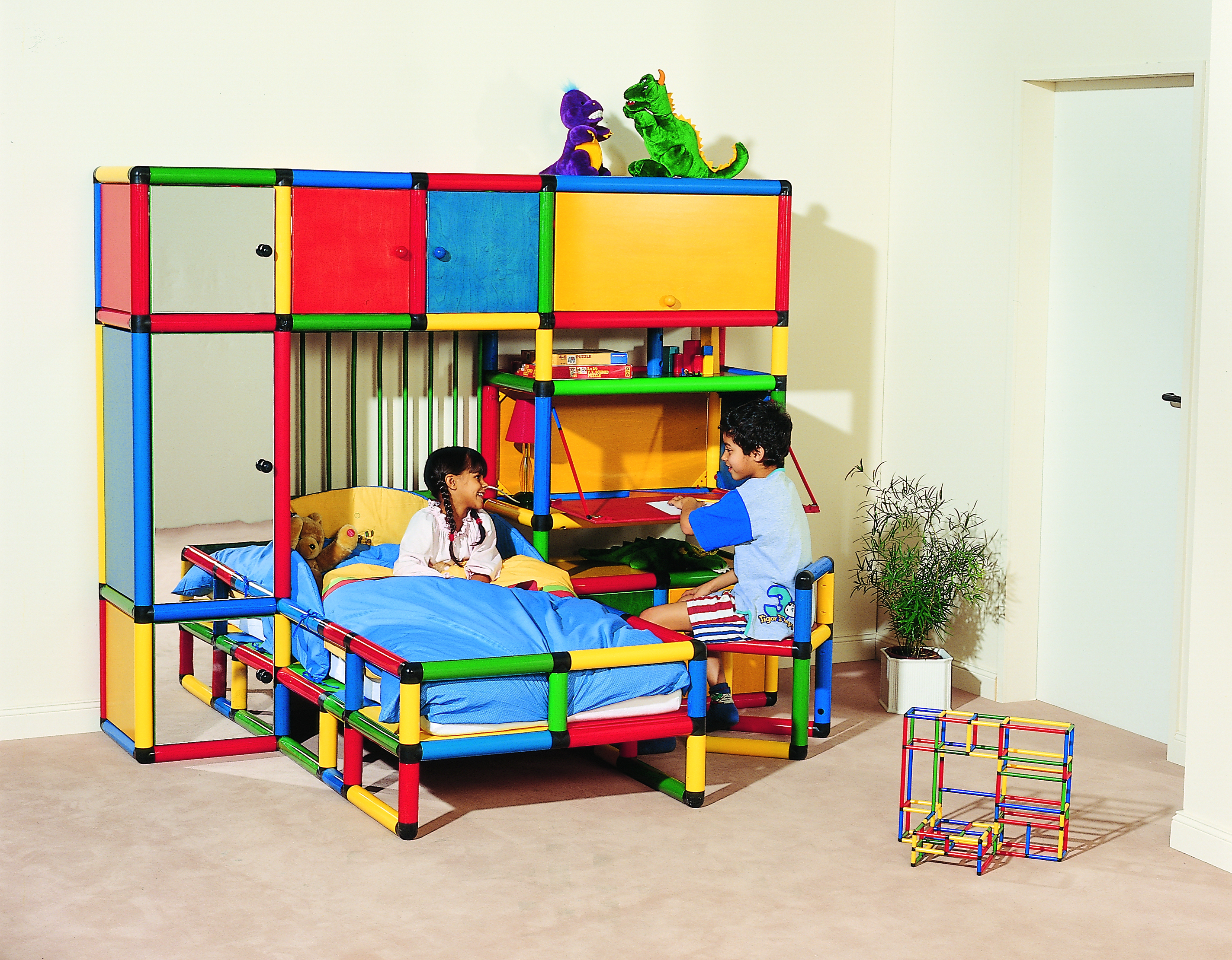 quadro-story-1998-bedroom-furniture