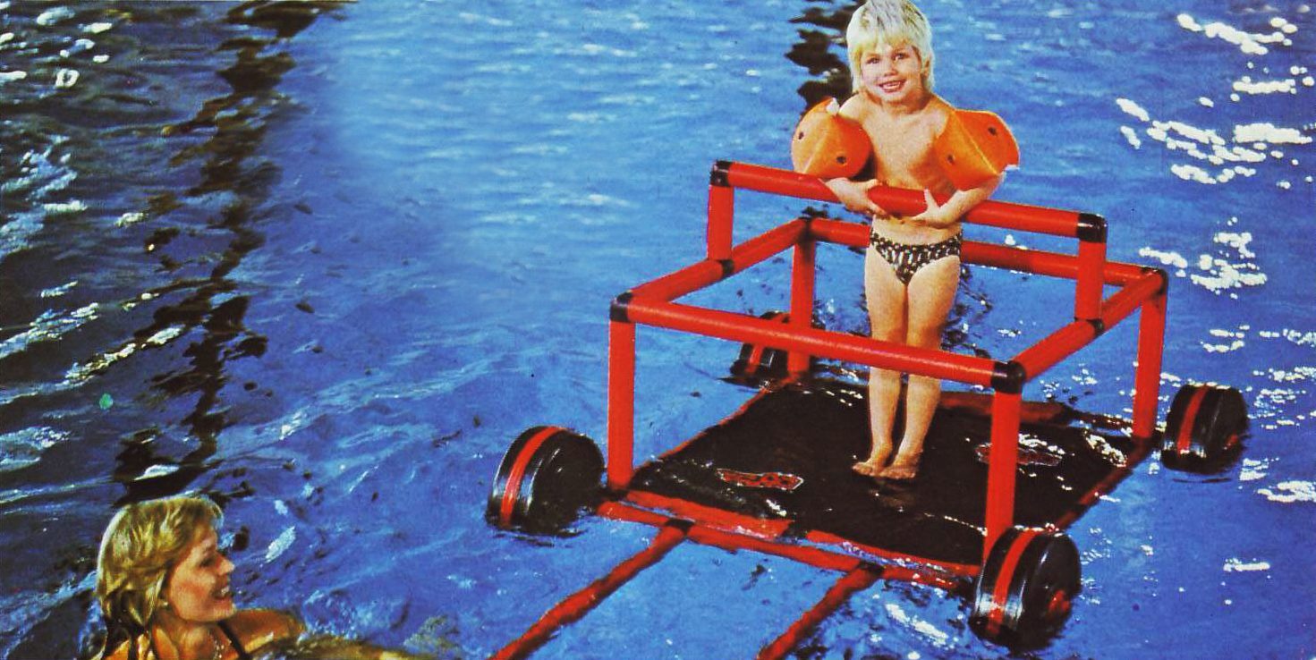 quadro-story-1980s-pool-floating-wheels.jpg