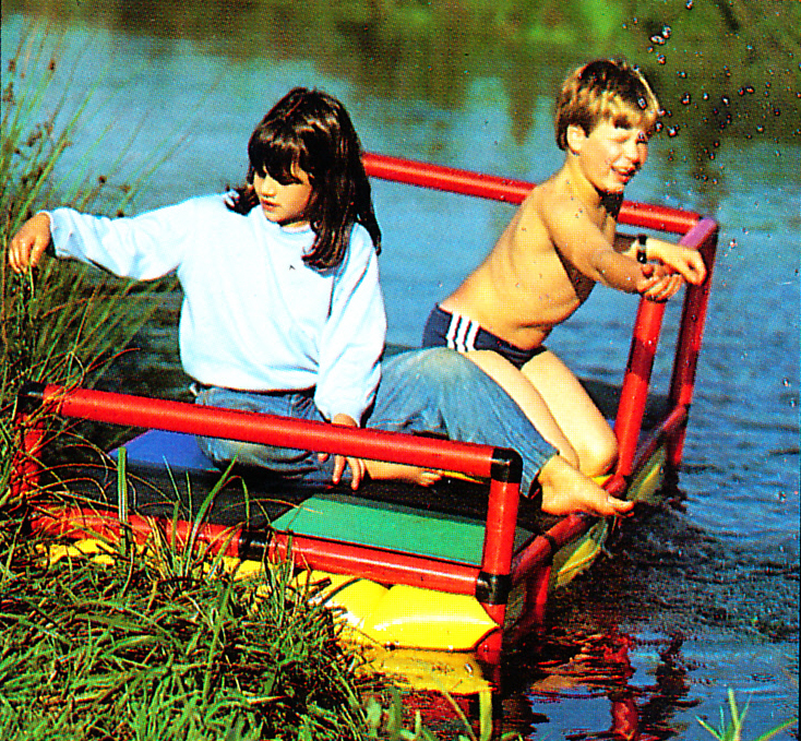 quadro-story-1980s-river-floating-platform.jpg
